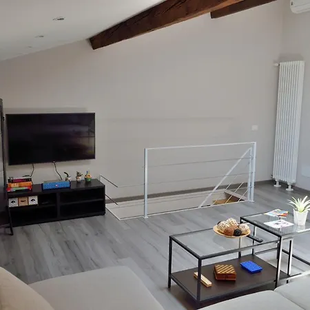 Daire Panoramic Suite***** In The Heart Of *